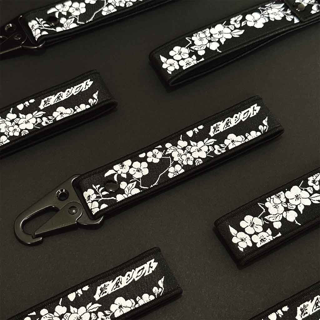 Cherry Blossoms 黒桜 Carabiner Lanyard
